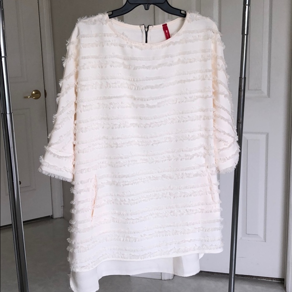 Off white top